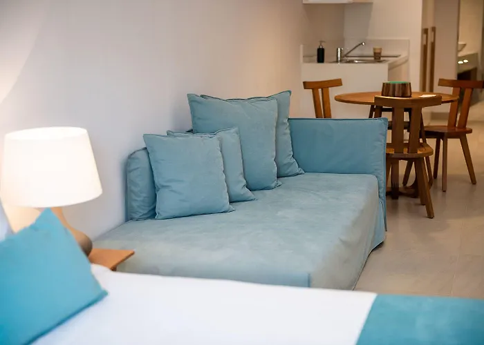 Avra Venetian Harbour * La Canea