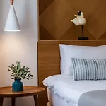Avra Venetian Harbour Apartment
