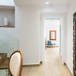 Avra Venetian Harbour Apartment