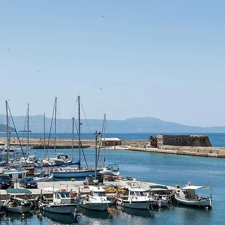 Aparthotel Avra Venetian Harbour