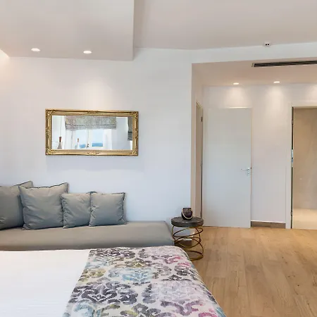 Aparthotel Avra Venetian Harbour
