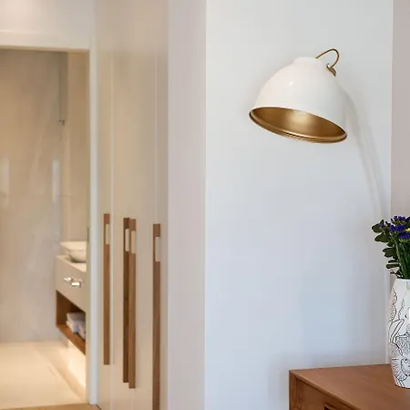 Avra Venetian Harbour חאניה