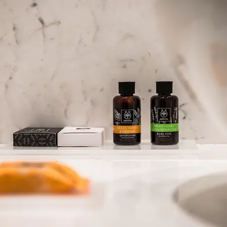 Avra Venetian Harbour חאניה