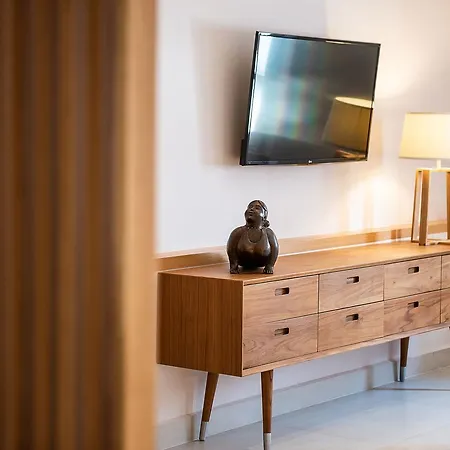 Avra Venetian Harbour Apartament