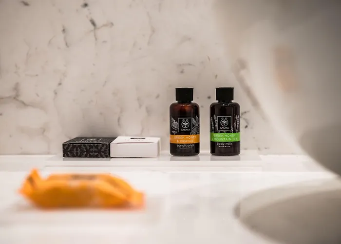 Avra Venetian Harbour Chania (Crete)