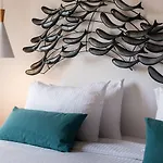 Avra Venetian Harbour Apartman Hriszí Aktí Haniá
