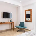 Avra Venetian Harbour Apartman Hriszí Aktí Haniá