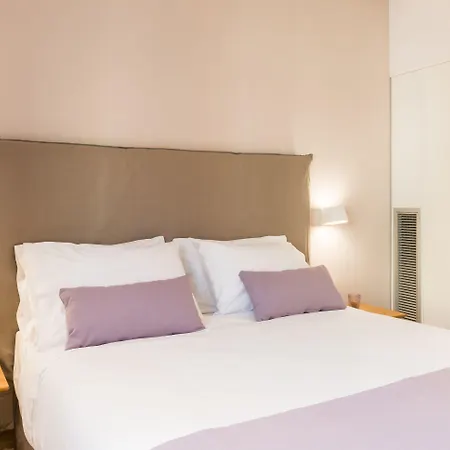 Apartahotel Avra Venetian Harbour