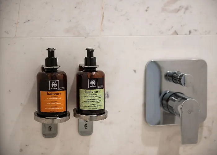 Avra Venetian Harbour Chania (Crete)